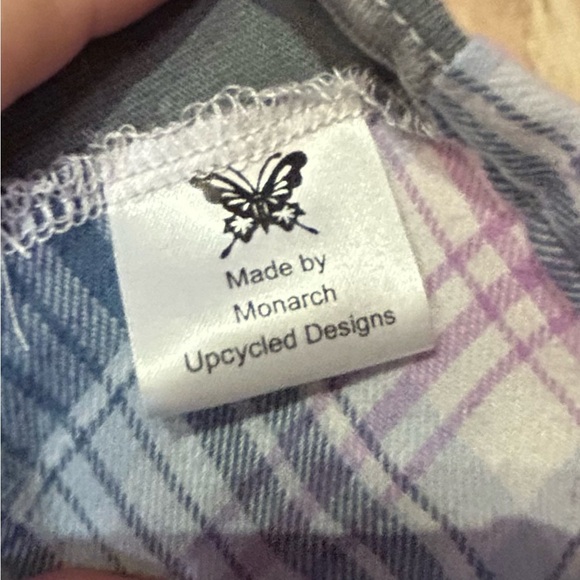 NWT Upcycled Nirvana Flannel Tee Size L-XXL - Picture 5 of 5